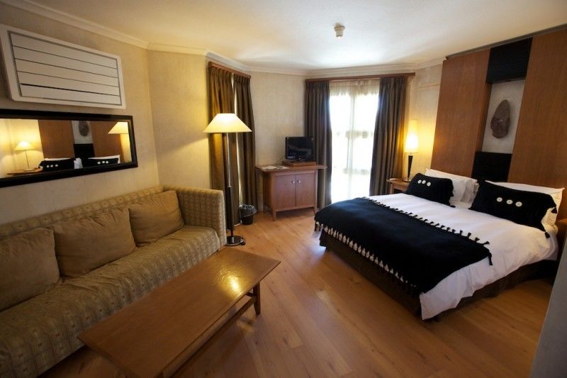 The Oasis Hotel Upington Exterior photo